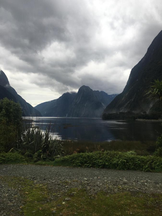 Te Anau Cottage On Govan Exterior foto